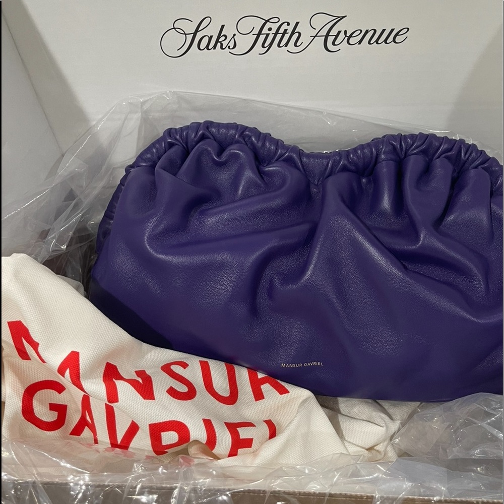 MANSUR GAVRIEL OVERSIZED PURPLE LEATHER CLOUD CLUTCH